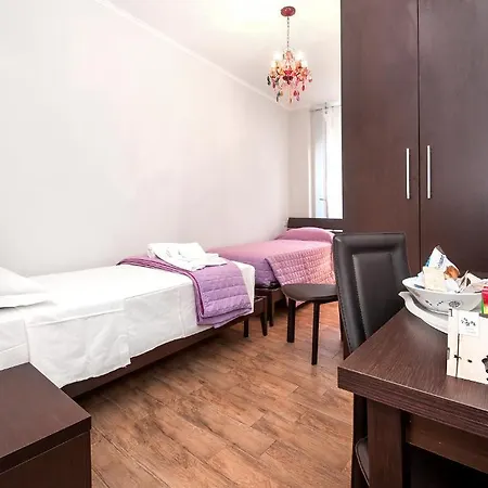 Couette-café Terme Di Traiano 3*